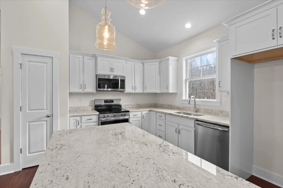 Granite countertop installation in Grand Rapids kitchen